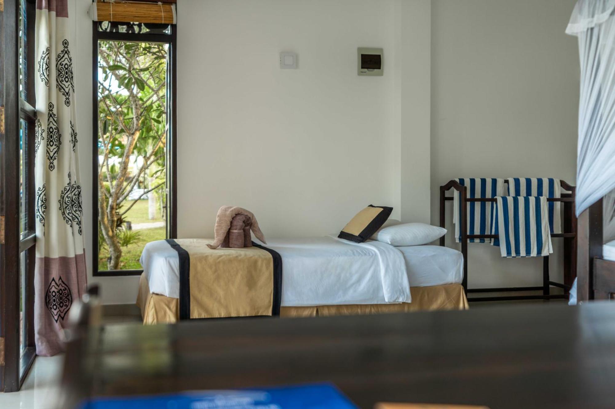 Ananthaya Beach Tangalle Ngoại thất bức ảnh
